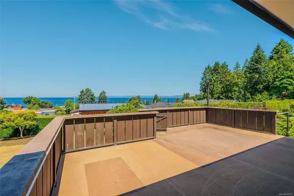 Qualicum Beach, BC V9K 1K5,285 Hoylake Rd W