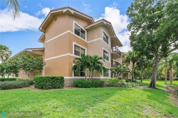 Coral Springs, FL 33067,8977 Wiles Rd  #208