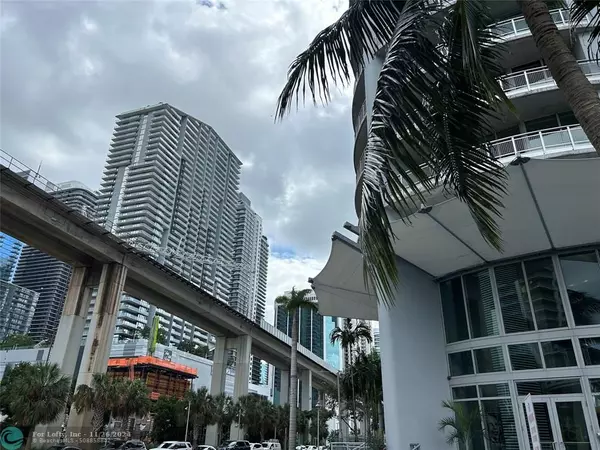 Miami, FL 33130,690 SW 1st Ct  #2021