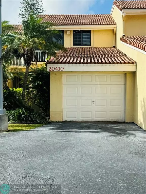 Miami, FL 33180,20410 NE 34th Ct  #20