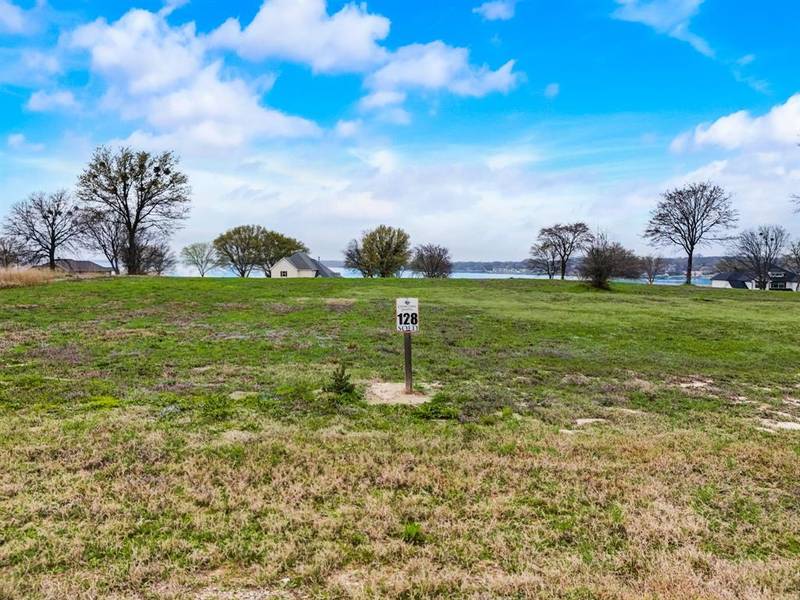 322 Cedar Creek Landing Lane, Mabank, TX 75143