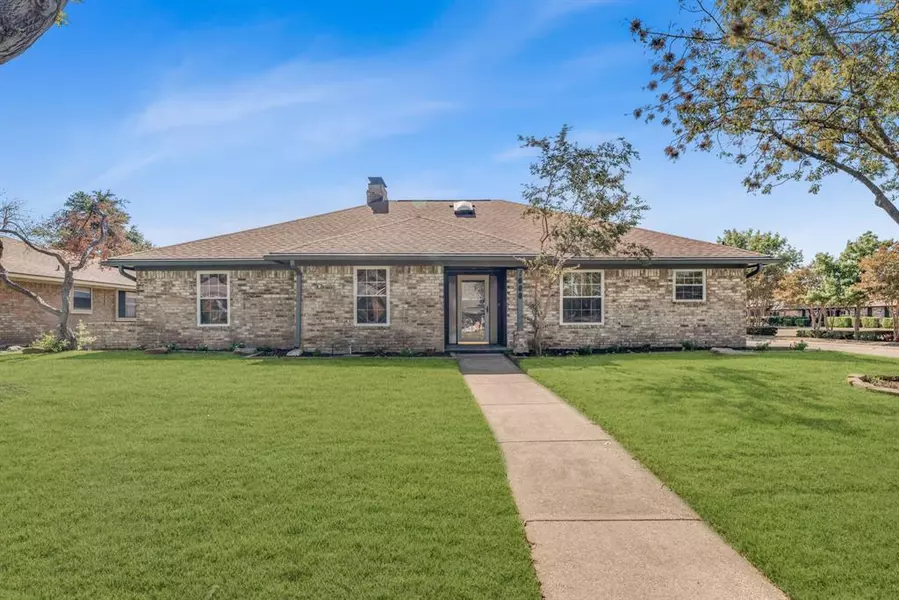 1000 Dunbarton Drive, Richardson, TX 75081