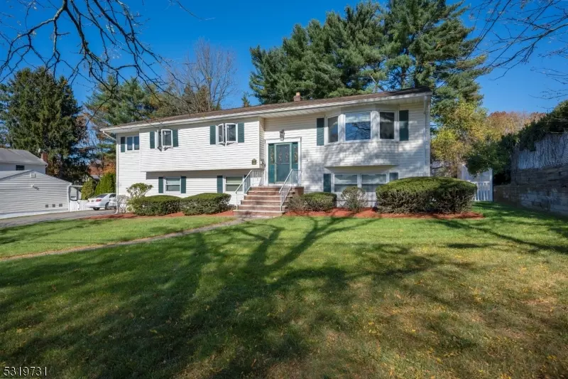 11 Aberdeen Ave, Wayne Twp., NJ 07470