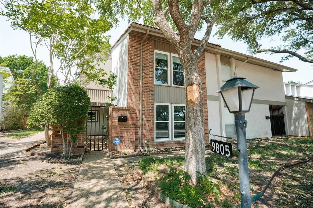 Dallas, TX 75243,9805 Smokefeather Lane