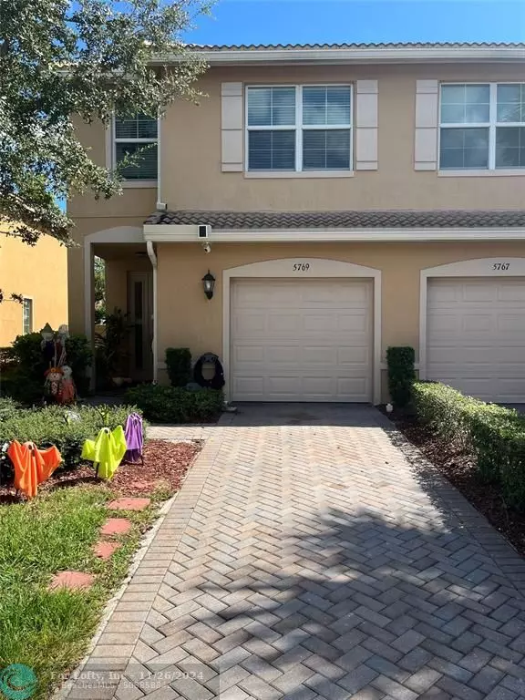 Lake Worth, FL 33463,5769 Monterra Club Drive