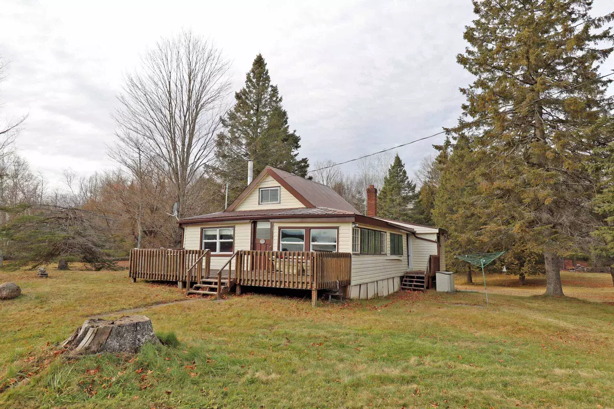 Limerick, ON K0L 1W0,348 Steenburg Lake RD N