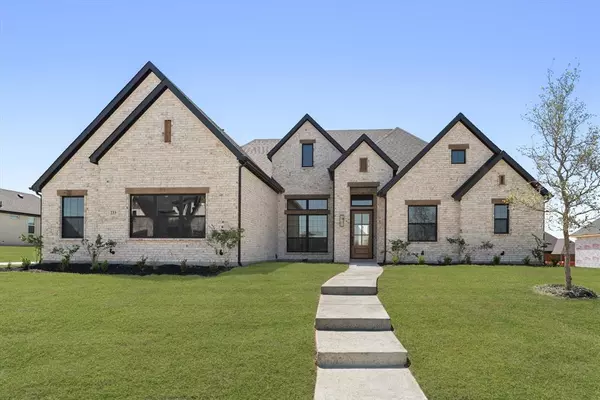 233 Oakmont Drive,  Haslet,  TX 76052