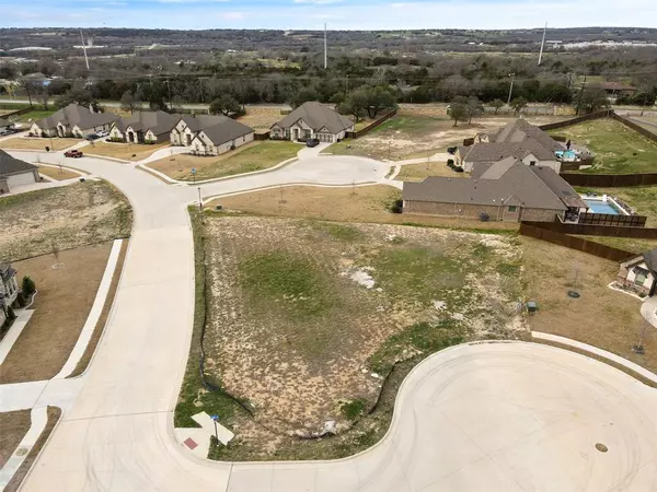 101 Yale Court, Weatherford, TX 76088