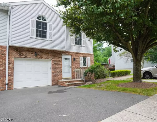 39 Jaime Ct, Parsippany-troy Hills Twp., NJ 07950