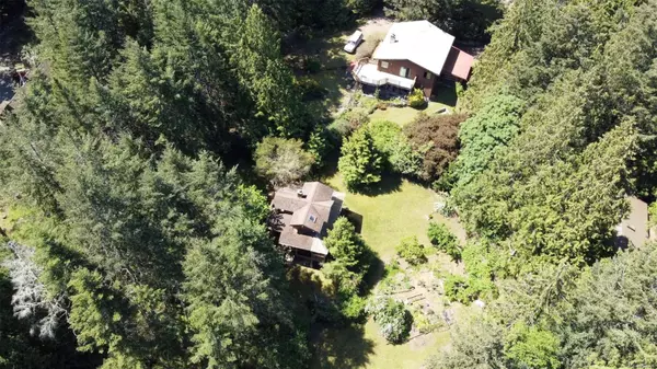 363 Shopland Rd,  Galiano Island,  BC V0N 1P0