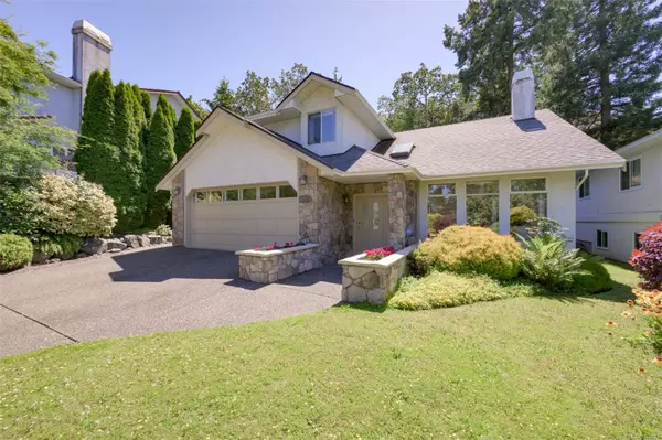 Saanich, BC V8Z 7B8,1275 Knockan Dr