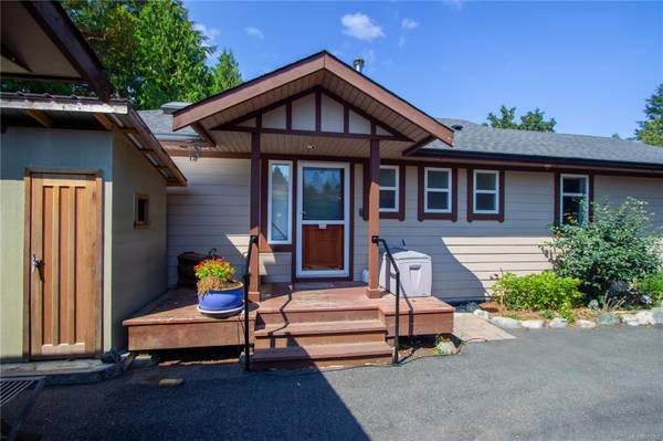 Central Saanich, BC V8M 1W8,1537 Verling Ave