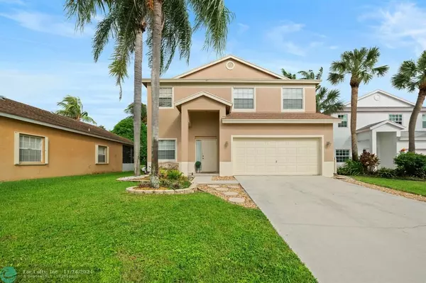 6317 Lansdowne Cir, Boynton Beach, FL 33472