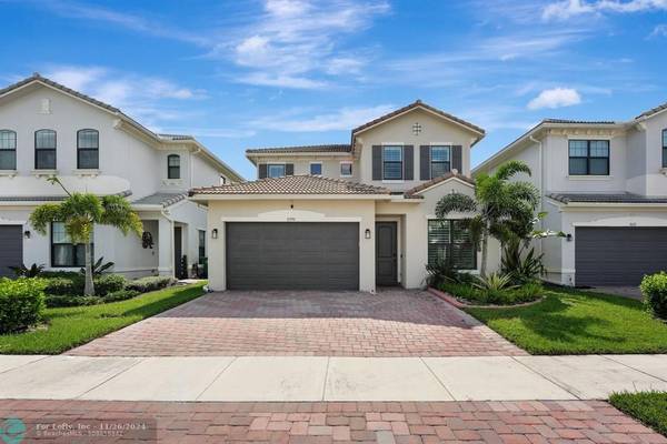 8590 NW 39th Ct, Coral Springs, FL 33065