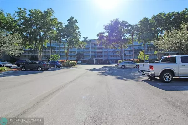 4020 W Palm Aire Dr  #409, Pompano Beach, FL 33069