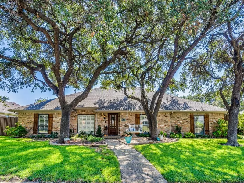 7608 Queens Garden Drive, Dallas, TX 75248