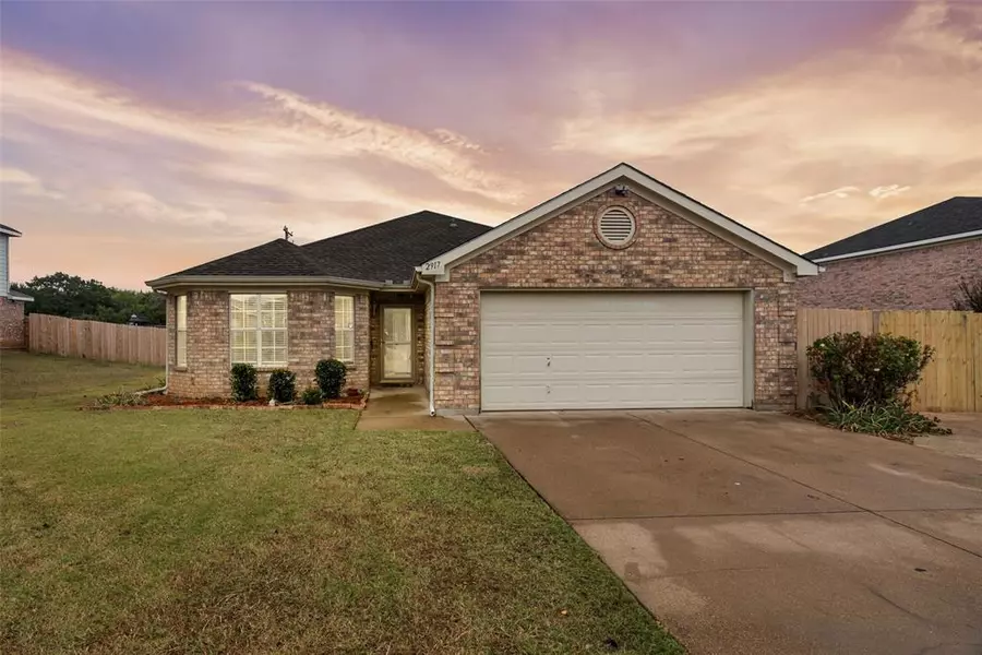 2917 Meandering Way, Granbury, TX 76049