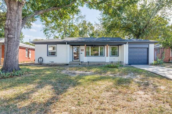 5417 Dennis Avenue, Fort Worth, TX 76114