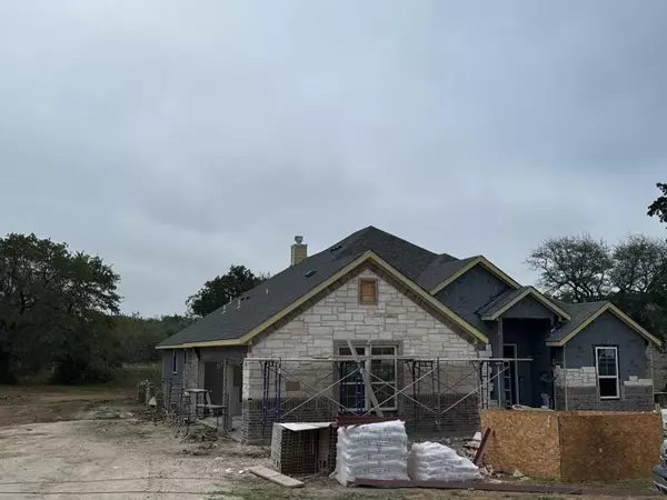 2105 Crystal Palace Boulevard, Alvarado, TX 76009