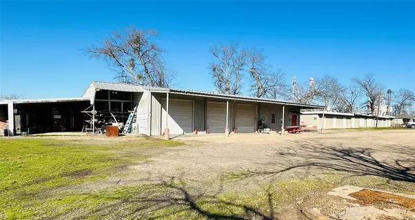 Sulphur Springs, TX 75472,617 N 7th Street