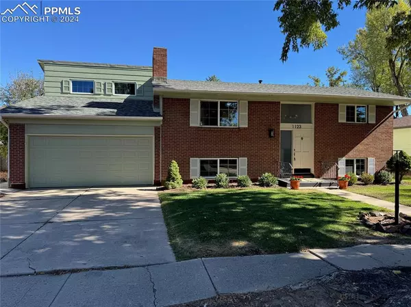 Colorado Springs, CO 80909,1123 Fosdick DR