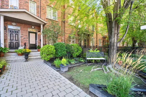 70 Logan AVE, Toronto E01, ON M4M 2M8