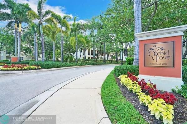 Pompano Beach, FL 33060,208 SW 7th Ct