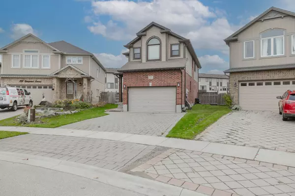 London, ON N6G 0H8,711 Springwood CRES