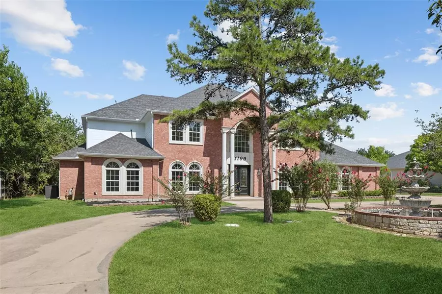 4109 Shorewood Drive, Arlington, TX 76016