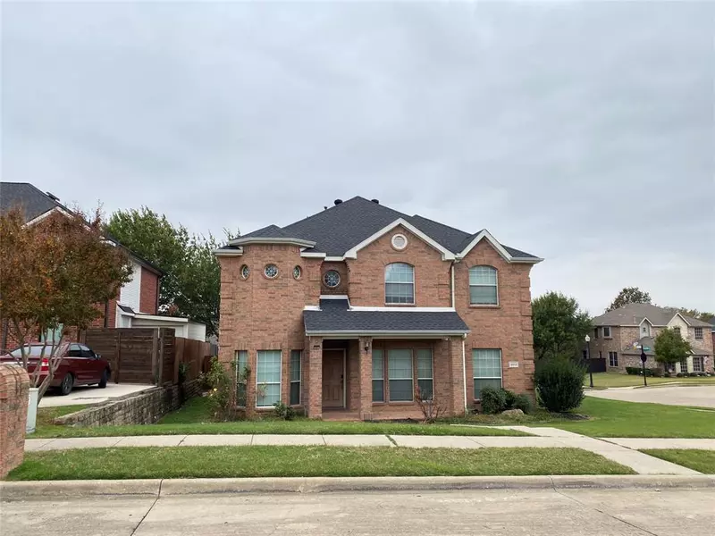 3813 Starr Court, Carrollton, TX 75007