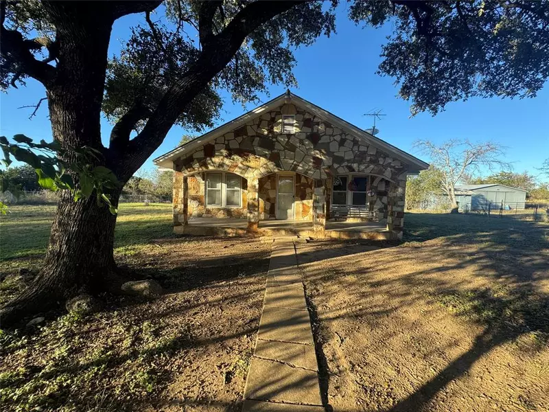 1000 Atwood Court, Granbury, TX 76049