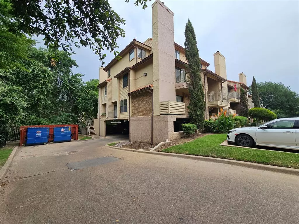 Dallas, TX 75219,4777 Cedar Springs Road #3A