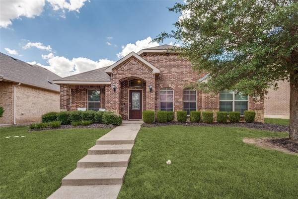 221 Happy Lane,  Red Oak,  TX 75154