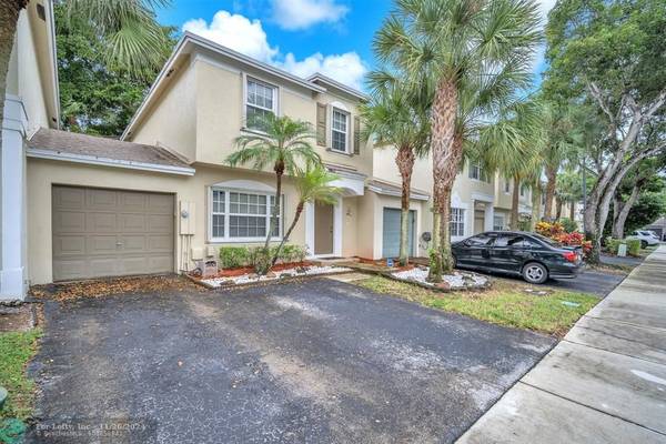 Tamarac, FL 33321,5900 S Golden Beauty Ln  #5900