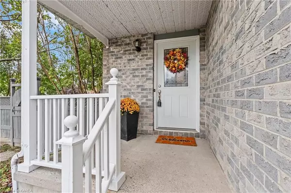 Kingston, ON K7M 8L9,757 LITTLESTONE CRES