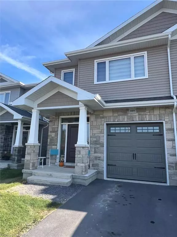 Greater Napanee, ON K7R 3Y1,237 HERITAGE PARK DR