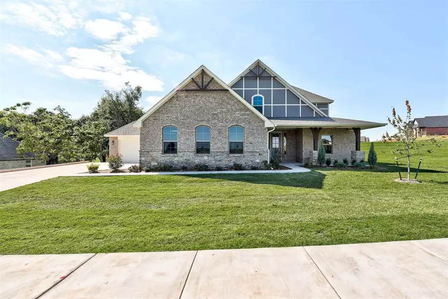 8800 Rivercrest Road, Edmond, OK 73007