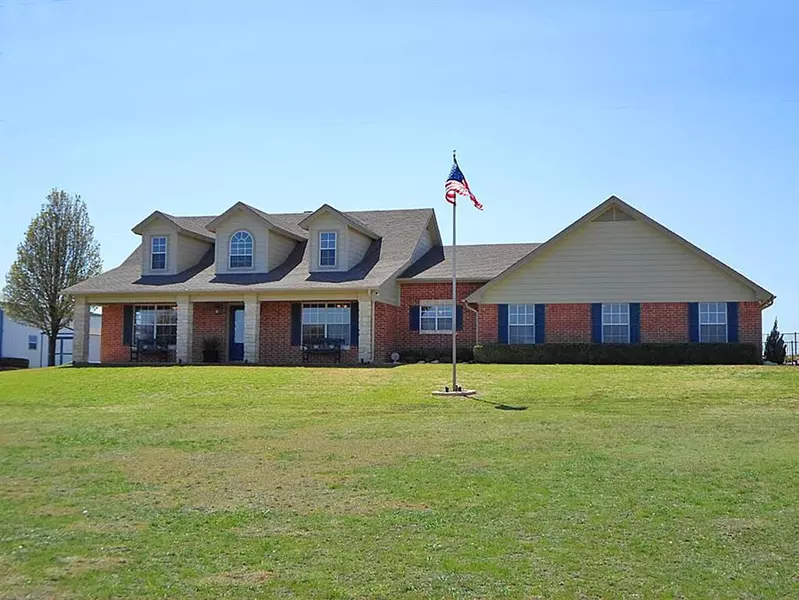 958 Heritage Creek Drive, Rhome, TX 76078