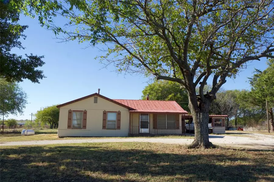 939 N Ash Street, Muenster, TX 76252