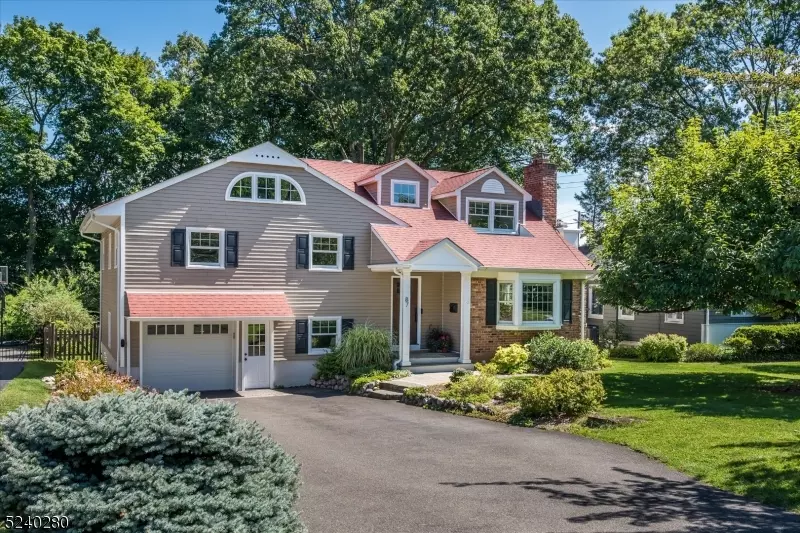 87 Berkeley Pl, Glen Rock Boro, NJ 07452