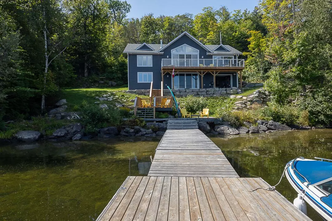 Hastings Highlands, ON K0L 2S0,1744 PAPINEAU LAKE RD