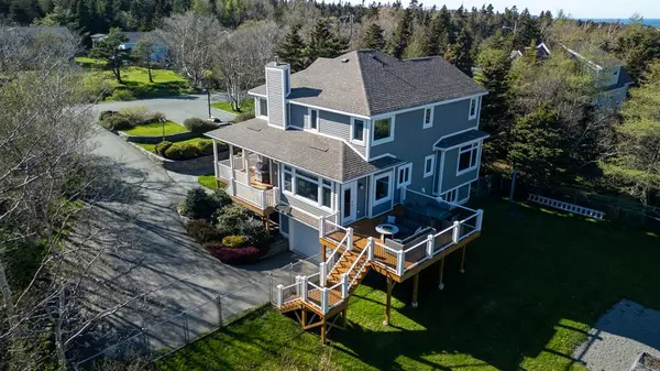 Logy Bay-middle Cove-outer Cove, NL A1K 4B4,106 Lower Road