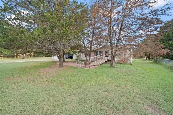 Purdon, TX 76679,3815 NW County Road 3113