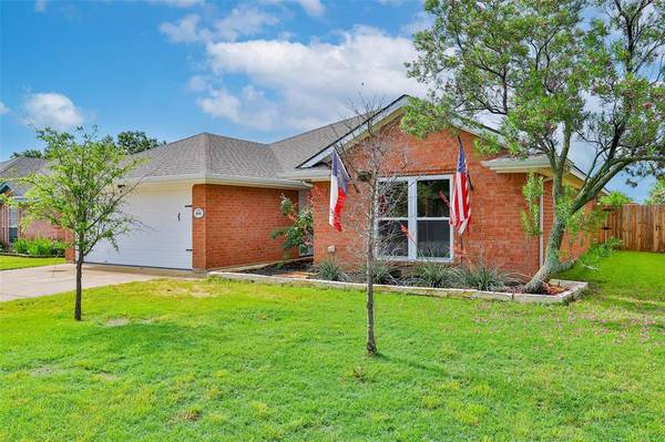 600 Troxell Boulevard, Rhome, TX 76078