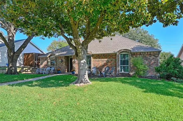 Dallas, TX 75243,8414 Flower Meadow Drive