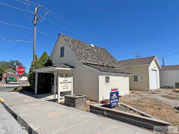 390 N Broadway Street, Blackfoot, ID 83221