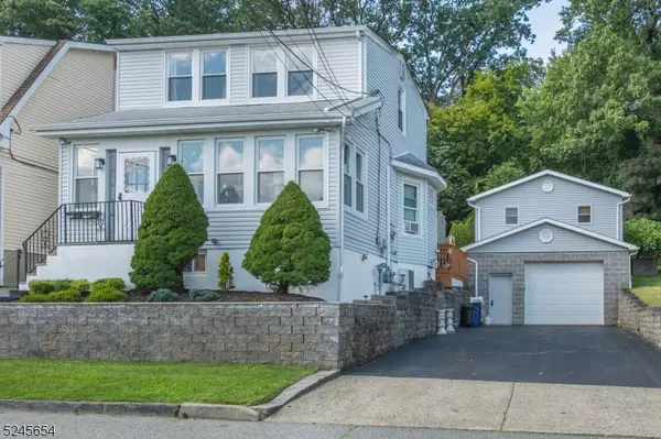 54 Avenue C, Haledon Boro, NJ 07508