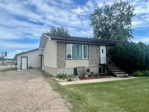 202 5 AVE, Wainwright, AB T9W 1A8