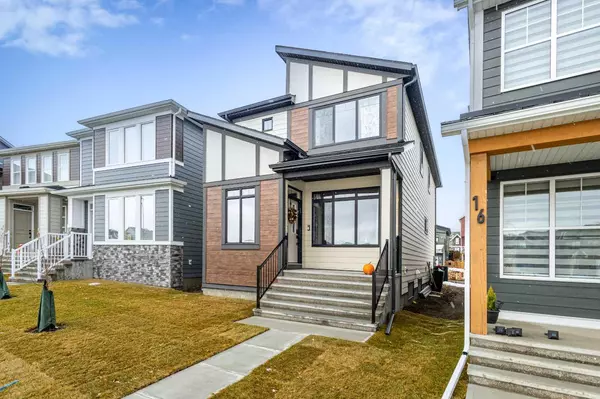 20 Royston WALK NW, Calgary, AB T3L0K3