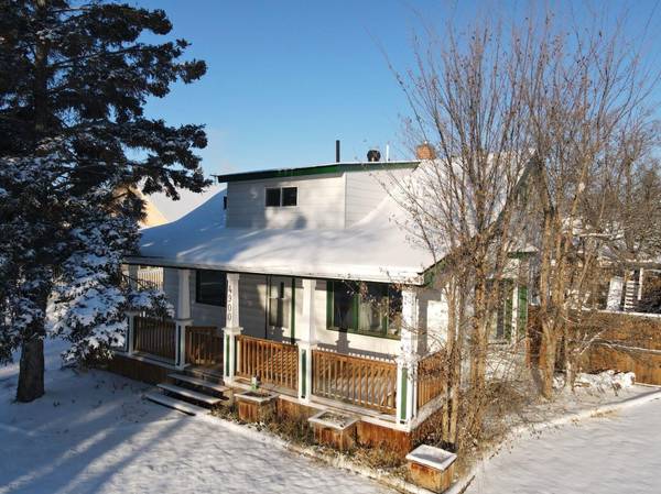 4900 57th Avenue, High Prairie, AB T0G 1E0